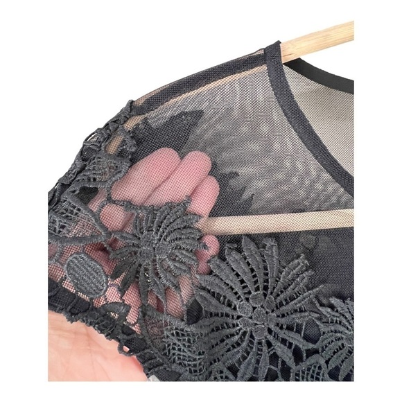 Deletta Garden Guise Mesh and Lace Top Blouse Black & Navy Occasion Top NEW - Picture 6 of 16